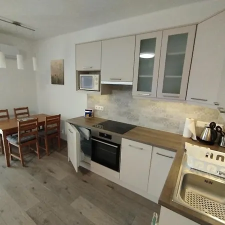 Apartment Eva Apartmanhaz 3 Csopak