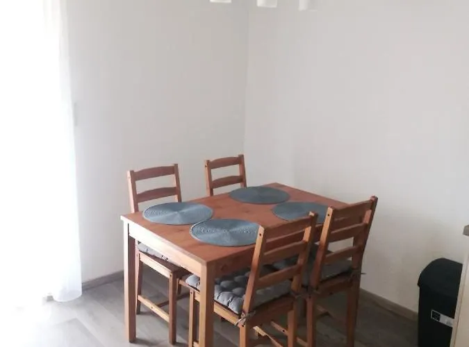 Eva Apartmanhaz 3 شقة تشوباك